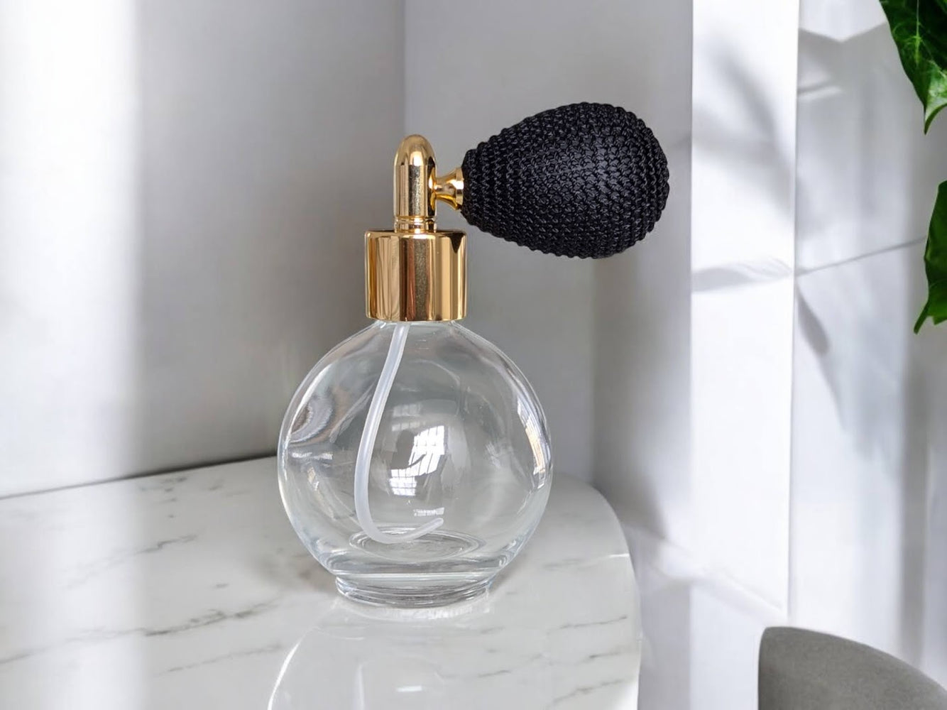 Clear glass 78ml round bottle perfume atomizer with Bulb