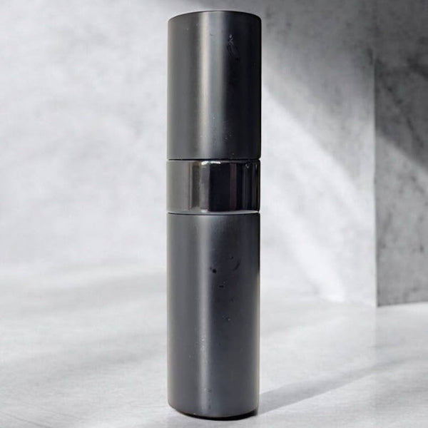 black essential atomizer all black twist up 8ml