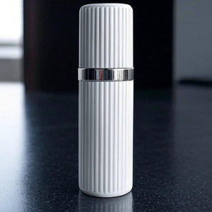 perfume atomizer with lid on and magnetic lid