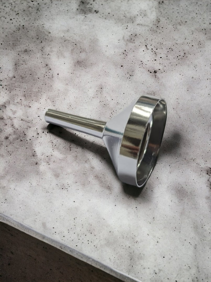 Small Metal Aluminum Filling Funnel – Mini Silver Funnel for Bottles, Perfumes & Essential Oils (3cm Height, 2.4cm Mouth